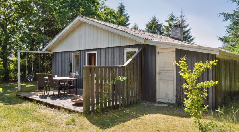 Photo of "Anya" - 600m from the sea