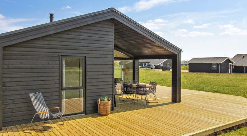 Photo of "Serey" - 1.4km from the sea