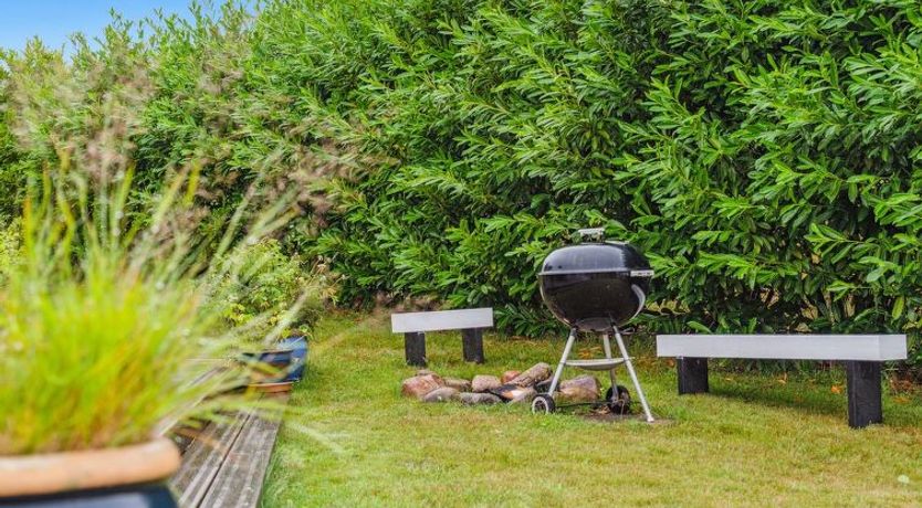 Photo of "Esmeralda" - 350m from the sea