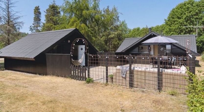 Photo of "Jahn" - 1.8km from the sea