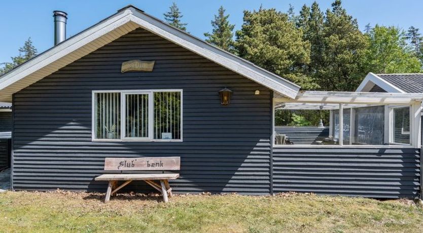 Photo of "Aneline" - 700m from the sea