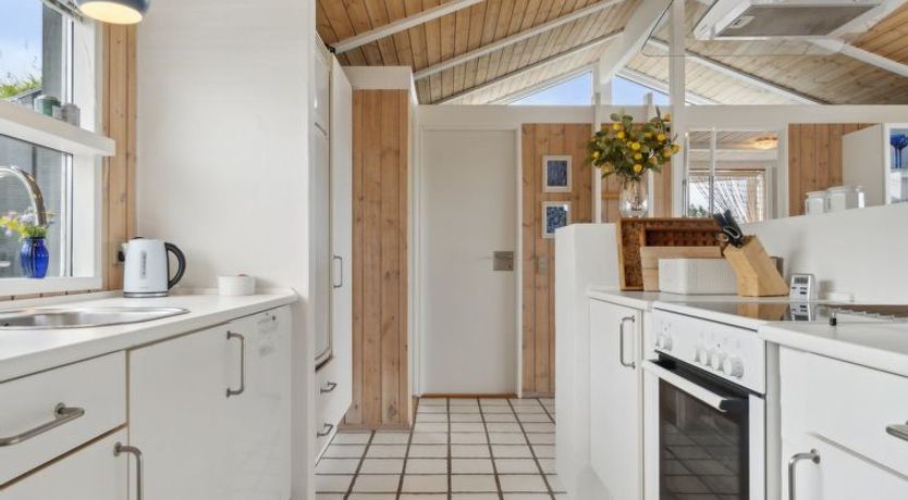 Photo of "Hrefna" - 500m from the sea