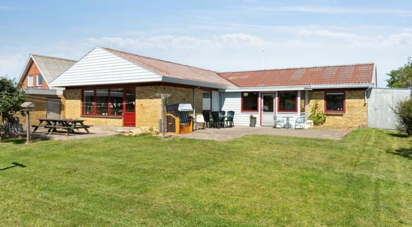 Photo of "Ingward" - 750m from the sea