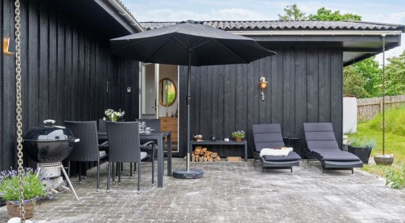 Photo of "Lenaya" - 1km from the sea