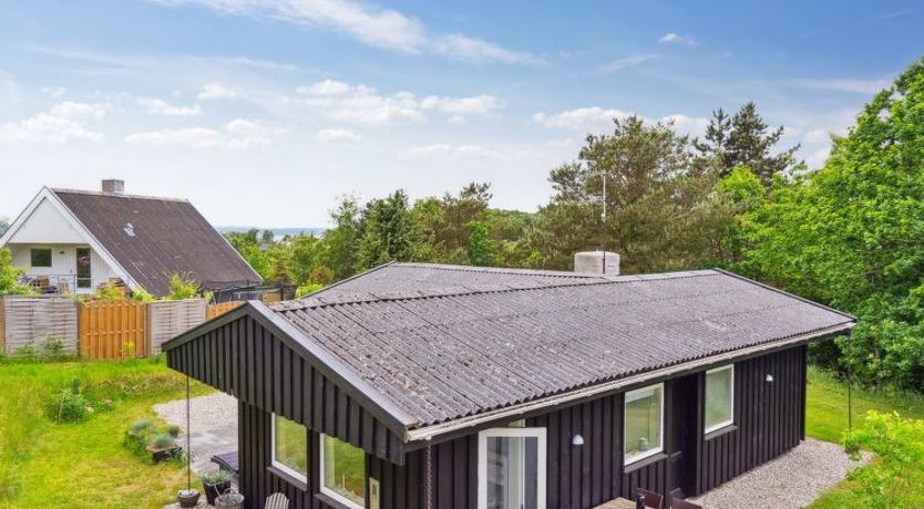 Photo of "Lenaya" - 1km from the sea