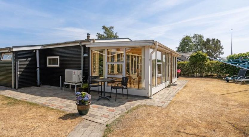 Photo of "Sari" - 250m from the sea