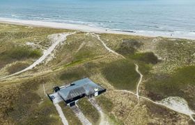 Photo of eyla-50m-from-the-sea-in-western-jutland