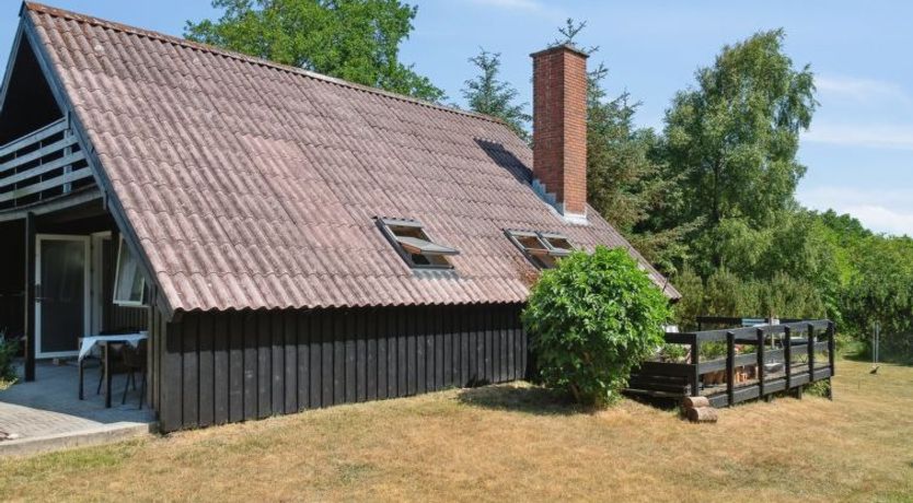 Photo of "Nadia" - 300m to the fjord