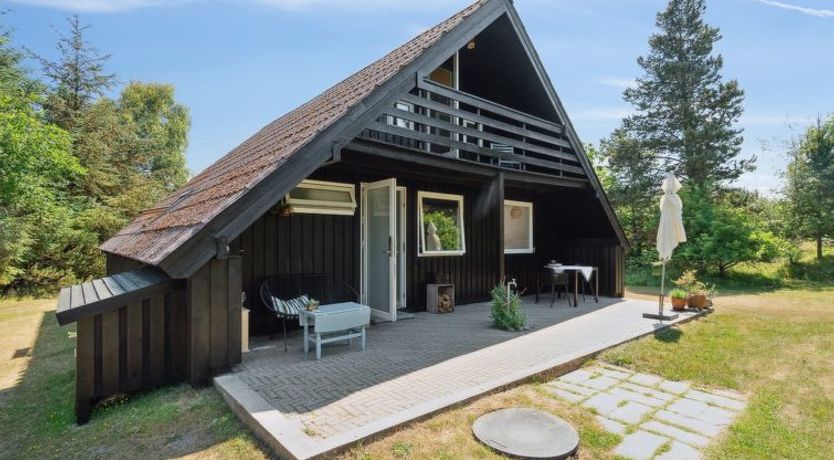 Photo of "Nadia" - 300m to the fjord