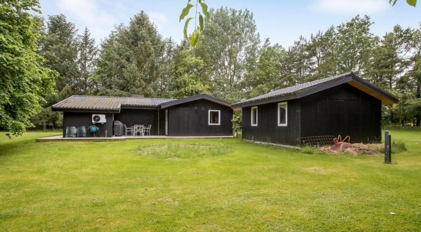 Photo of "Gudrid" - 250m to the fjord