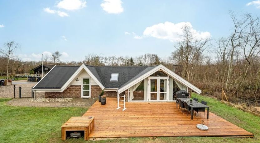 Photo of "Anu" - 300m to the fjord