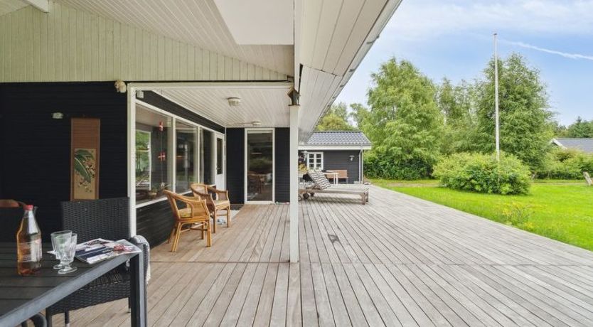 Photo of "Gunlög" - 1.3km from the sea