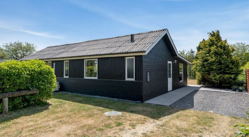 Photo of "Eira" - 350m to the fjord