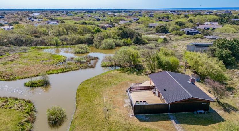 Photo of "Bentine" - 400m from the sea