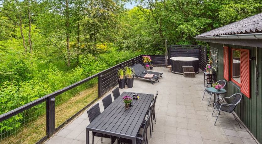 Photo of "Nyalle" - 30km from the sea