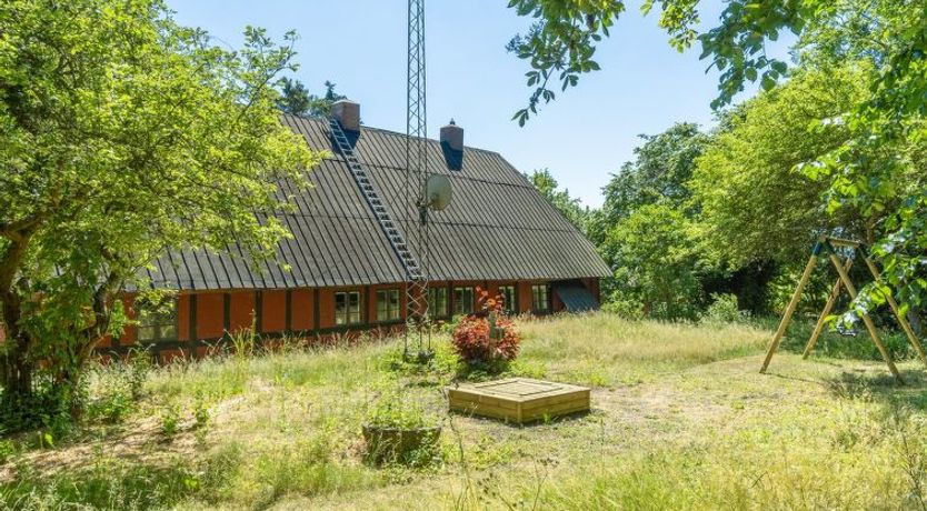 Photo of "Elvin" - 2.7km from the sea