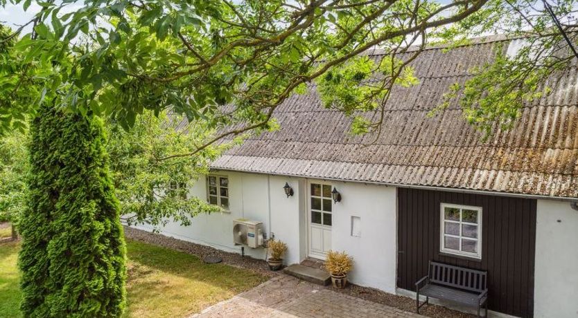 Photo of "Finja" - 6km from the sea