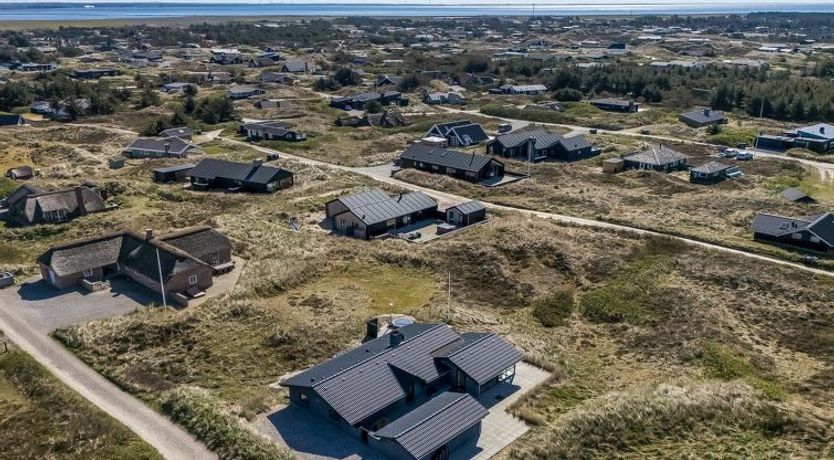 Photo of "Walther" - 300m from the sea