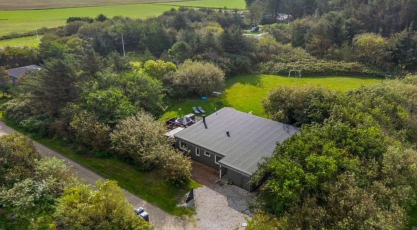 Photo of "Jerrit" - 1.4km from the sea