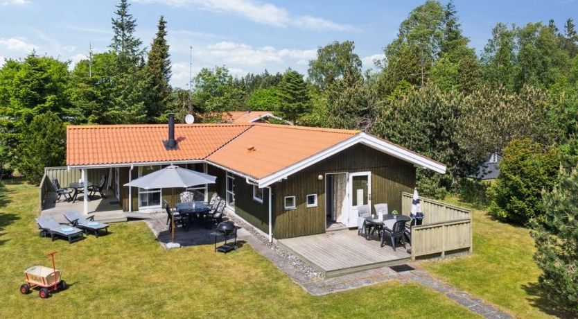 Photo of "Eini" - 500m from the sea