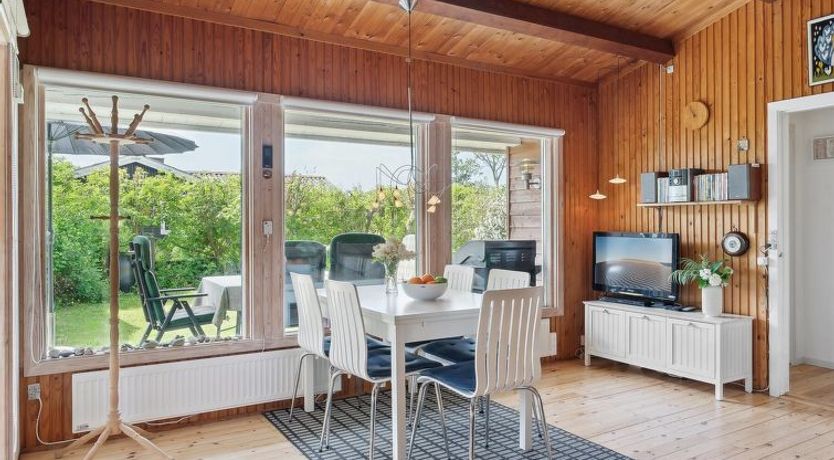 Photo of "Felicity" - 250m from the sea