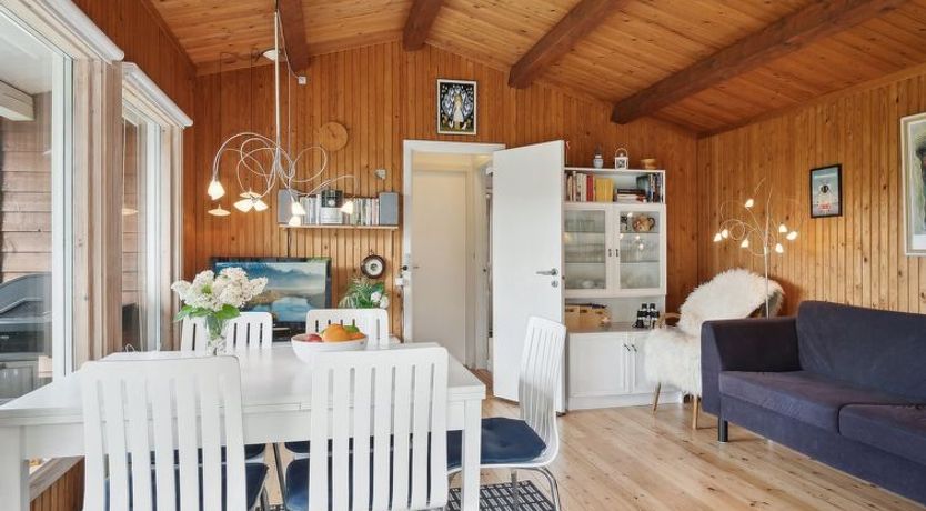 Photo of "Felicity" - 250m from the sea