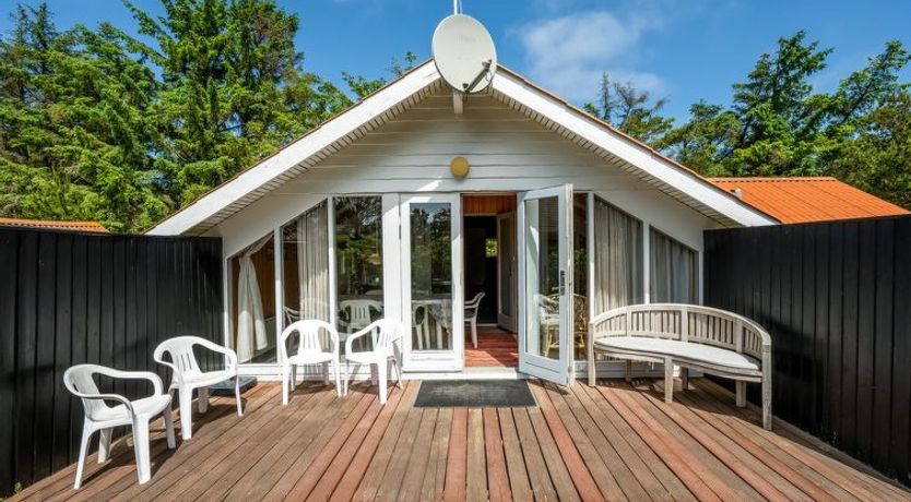 Photo of "Clea" - 800m from the sea