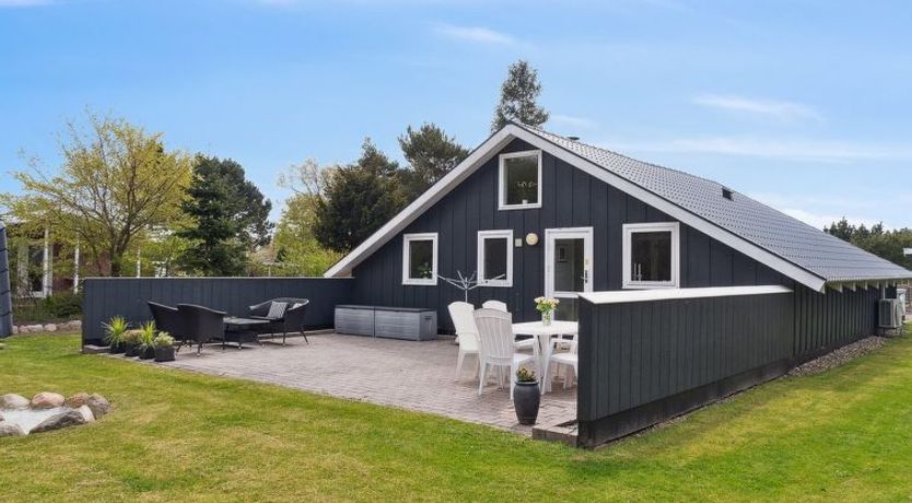 Photo of "Reidar" - 600m from the sea