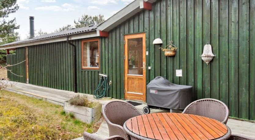 Photo of "Nada" - 200m from the sea