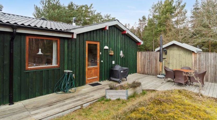 Photo of "Nada" - 200m from the sea