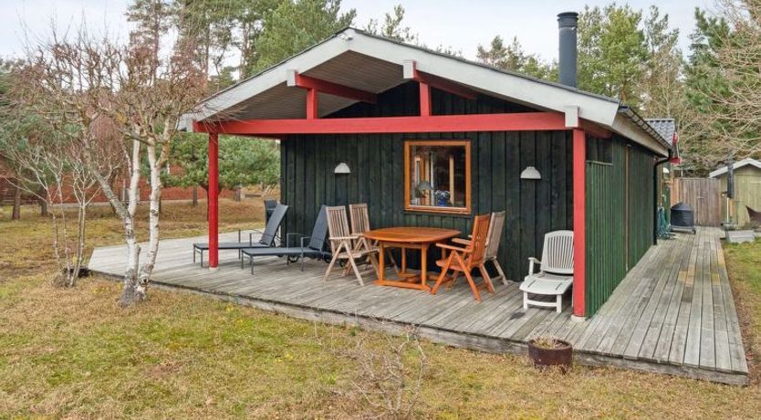 Photo of "Nada" - 200m from the sea