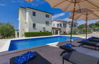 Villa Camellia Holiday Home