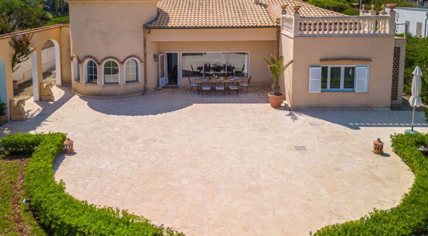 Photo of Las Gaviotas Style & Charm