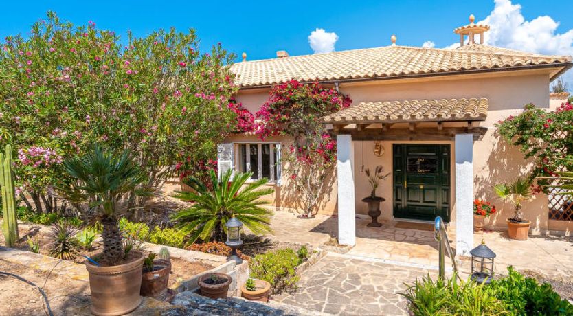 Photo of Las Gaviotas Style & Charm