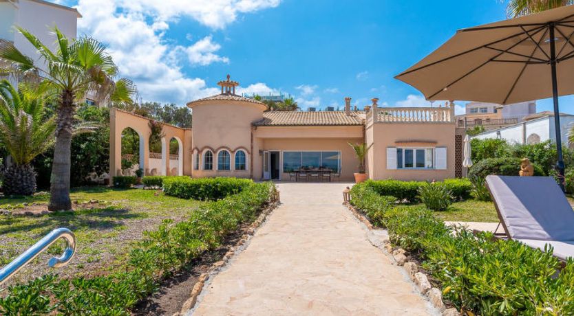 Photo of Las Gaviotas Style & Charm