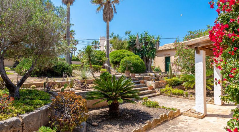 Photo of Las Gaviotas Style & Charm