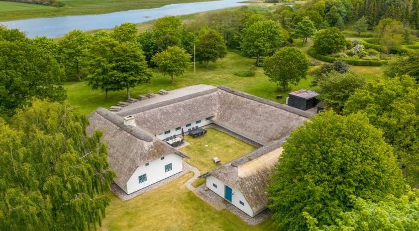 Photo of "Tatiane" - 10km from the sea