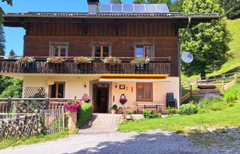 Dachstein Apartment 3 Holiday Home