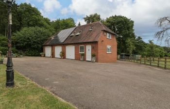 Whitlow Lodge Annex Holiday Cottage