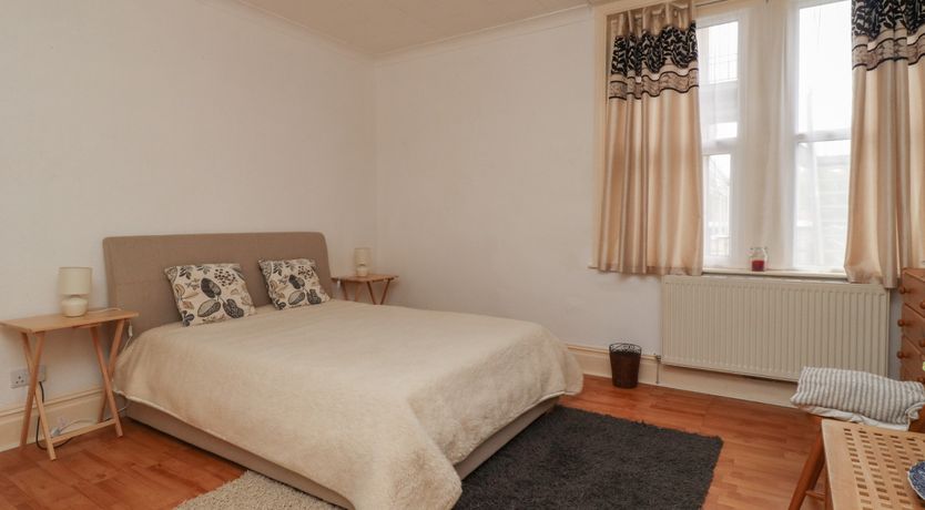 Photo of 382 on the Bay