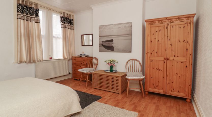 Photo of 382 on the Bay