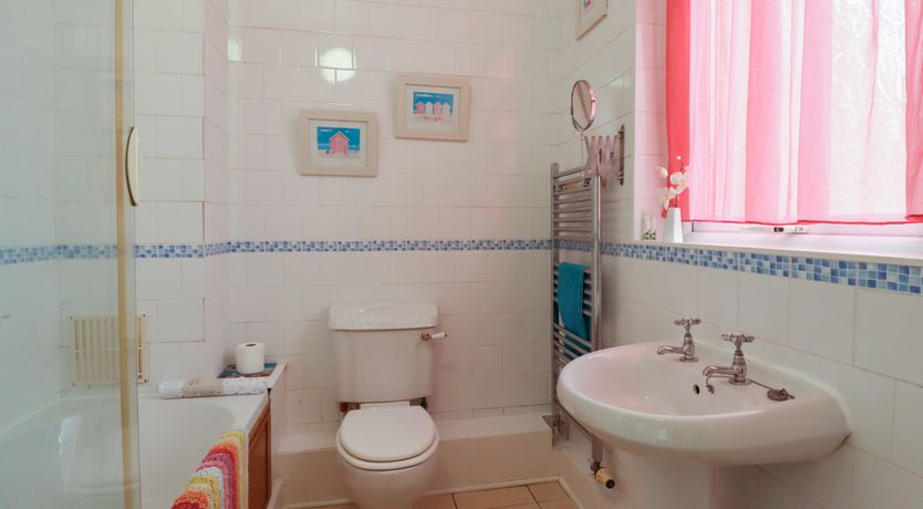 Photo of 382 on the Bay