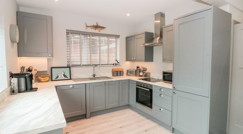 Photo of 41 Chatsworth Gardens