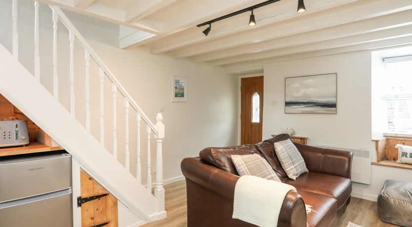 Photo of Bwthyn Lili (Lily Cottage)