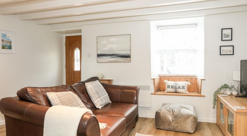 Photo of Bwthyn Lili (Lily Cottage)