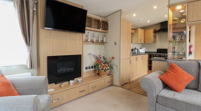 Photo of Stanley's Lodge, Foxburrow Hang