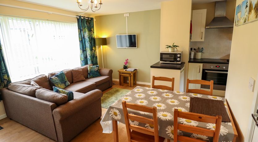 Photo of 10 The Dell