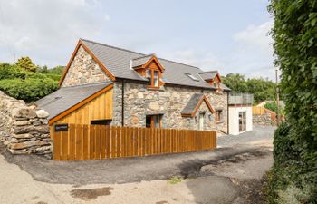 Llys Tirion Holiday Cottage