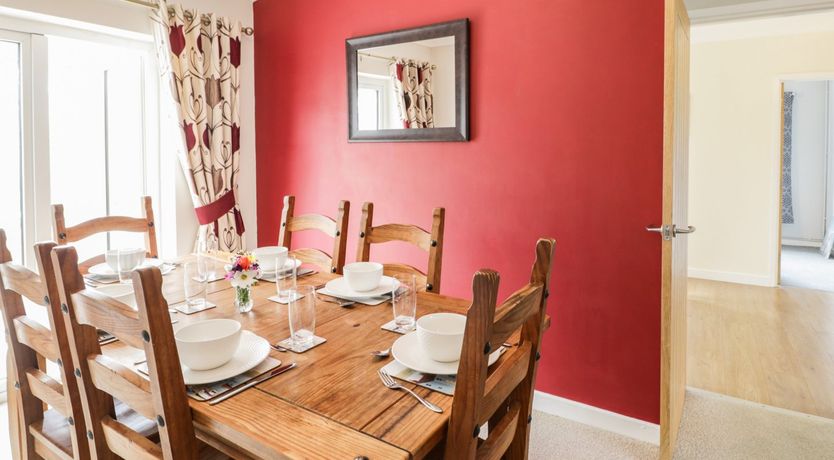 Photo of 24 Dolithel