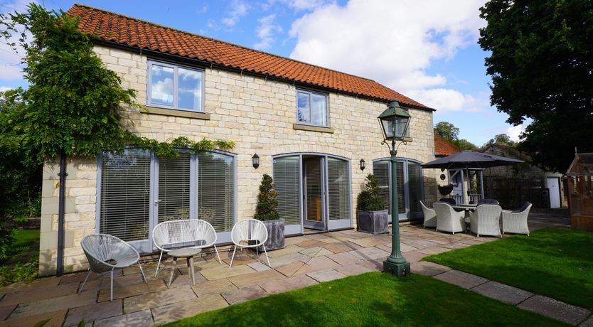 Photo of Oak Tree Barn